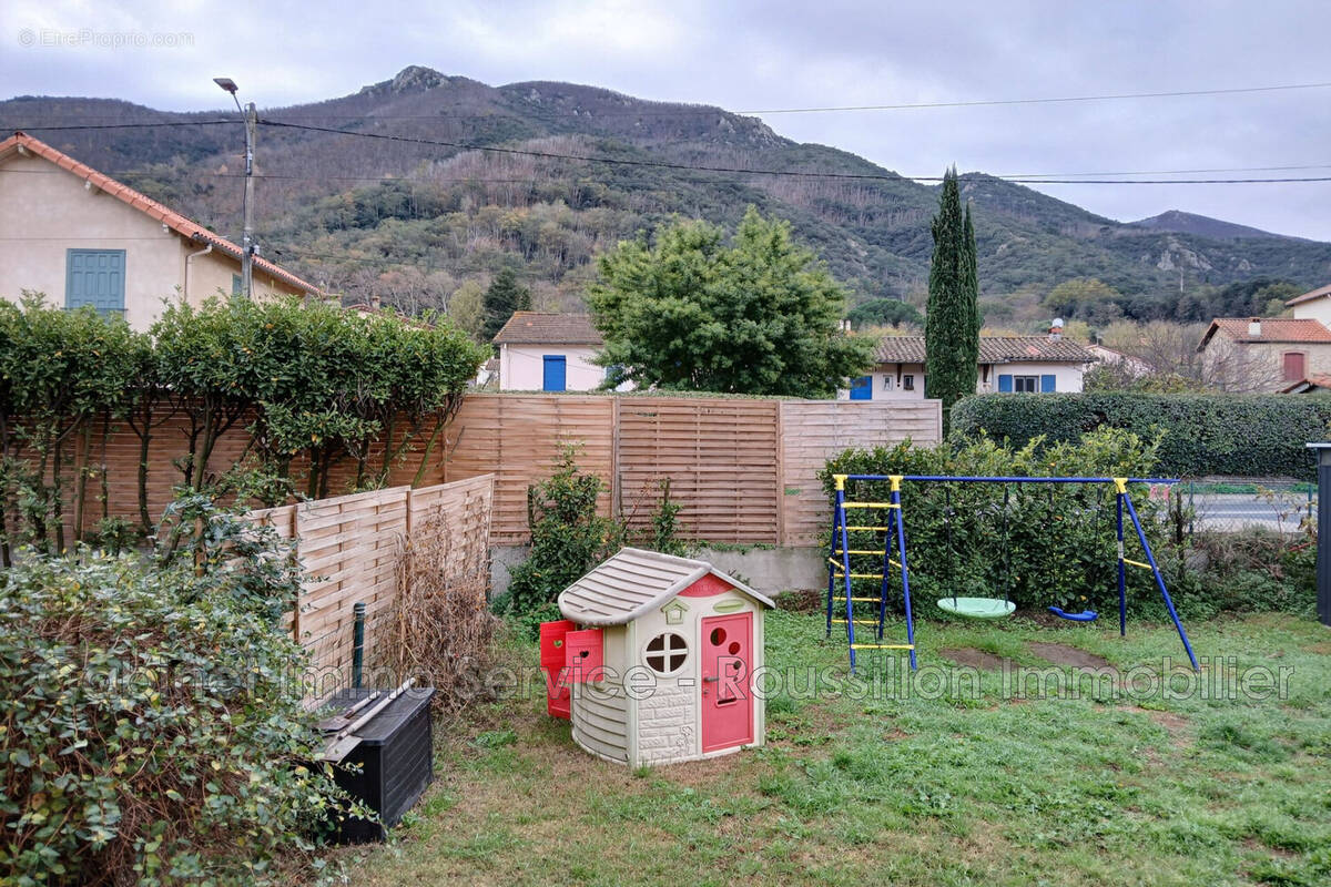 Appartement à ARLES-SUR-TECH