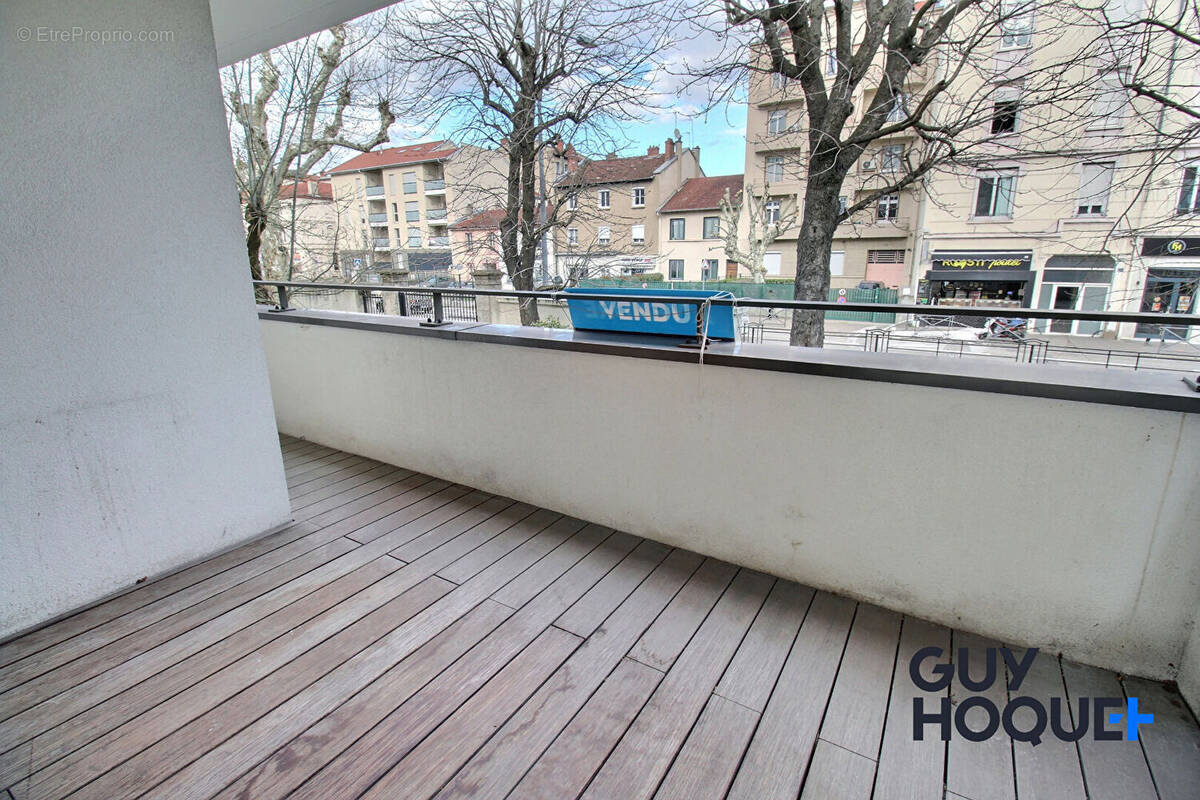 Appartement à LYON-8E