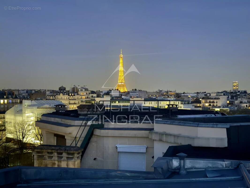 Appartement à PARIS-16E