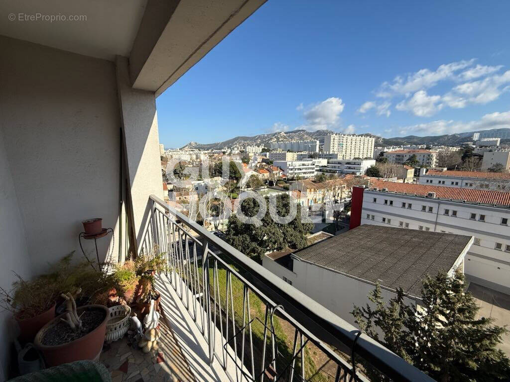 Appartement à MARSEILLE-9E