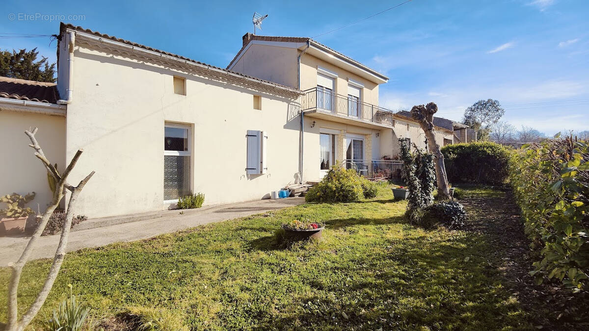 Maison à SAINT-CIERS-SUR-GIRONDE