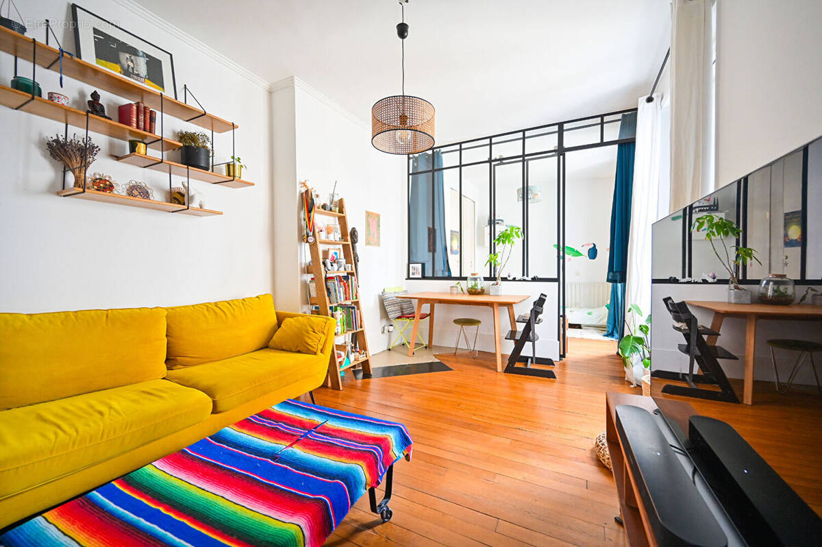 Appartement à PARIS-20E