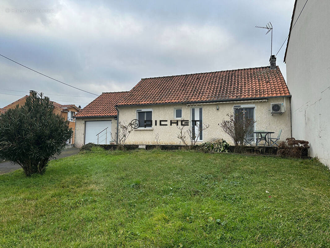 Maison à TRELISSAC