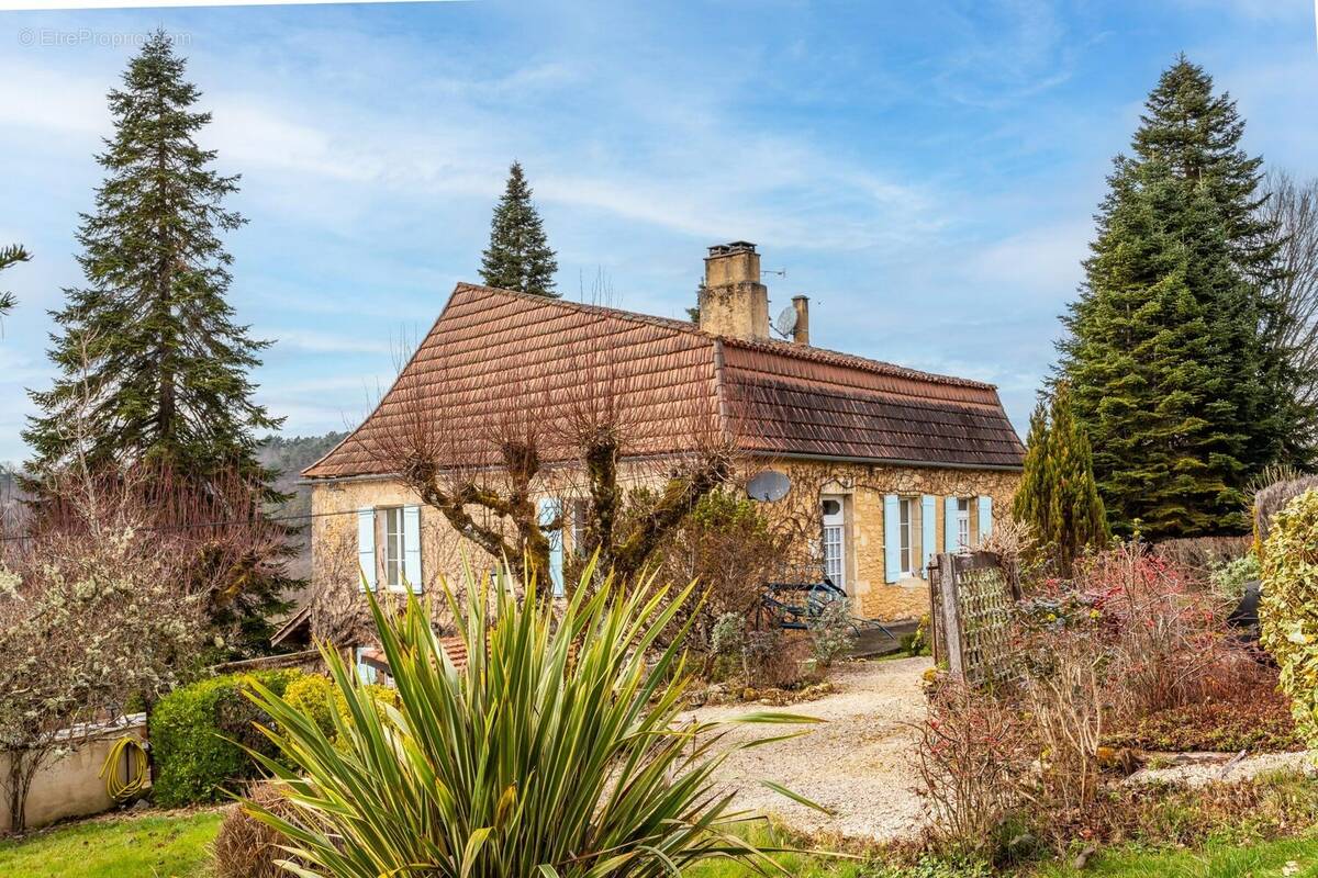 Maison à PUY-L&#039;EVEQUE