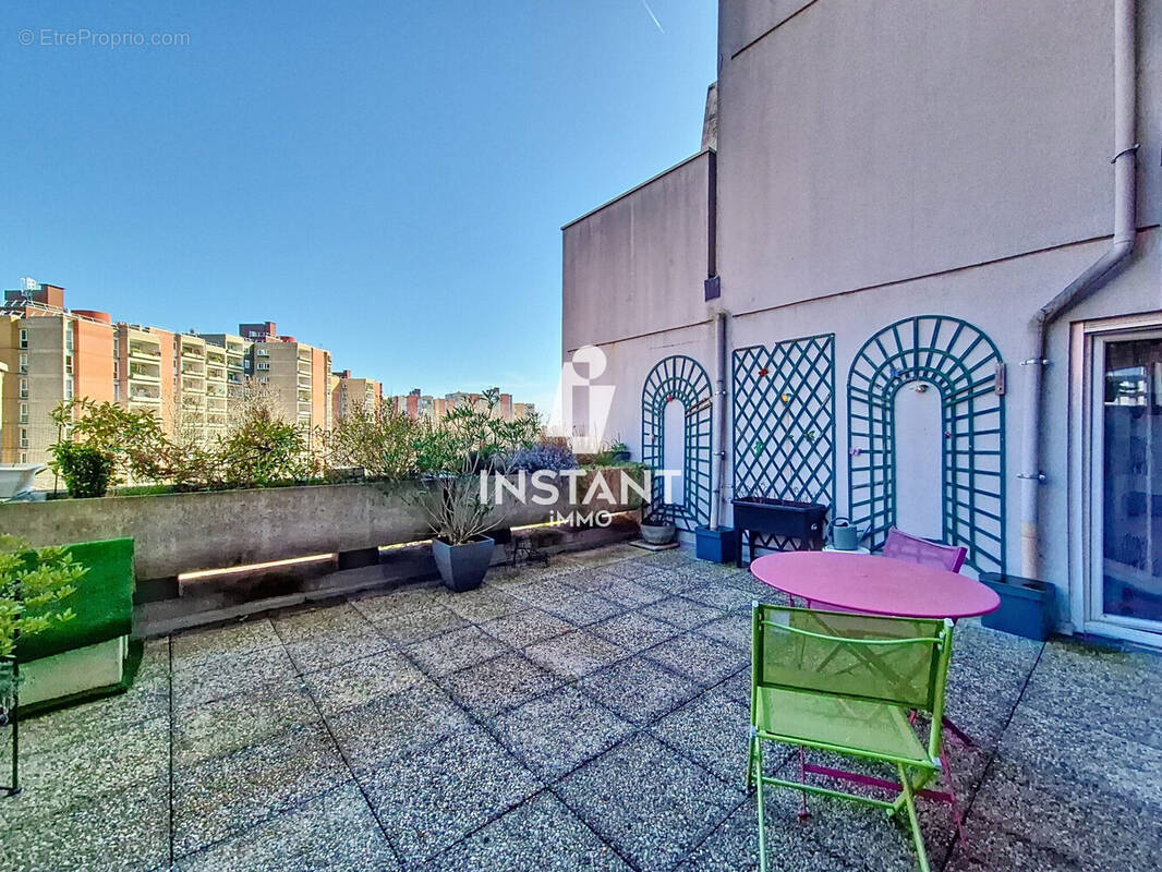 Appartement à MAISONS-ALFORT