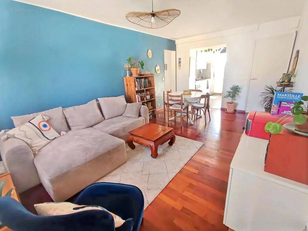 Appartement à MARSEILLE-9E