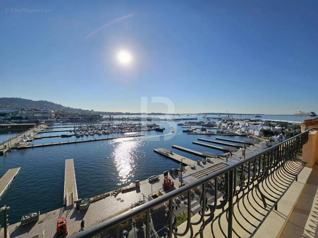 Appartement à CANNES