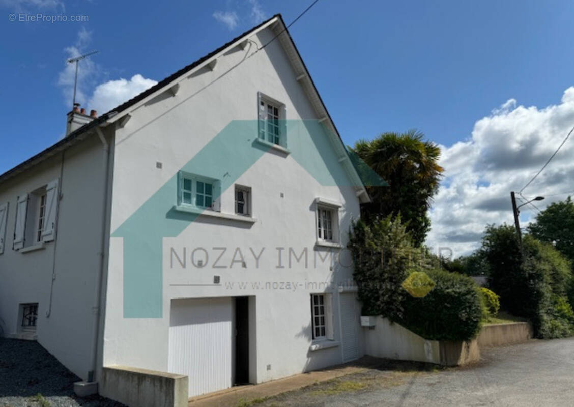 Maison à NOZAY