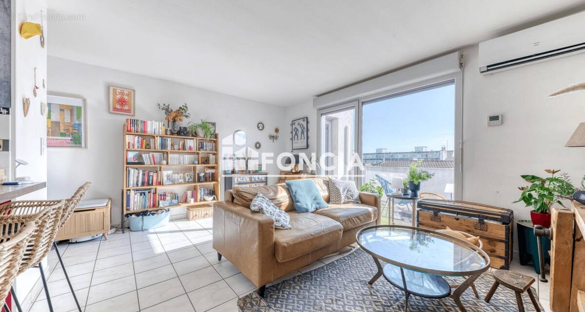 Appartement à LYON-8E