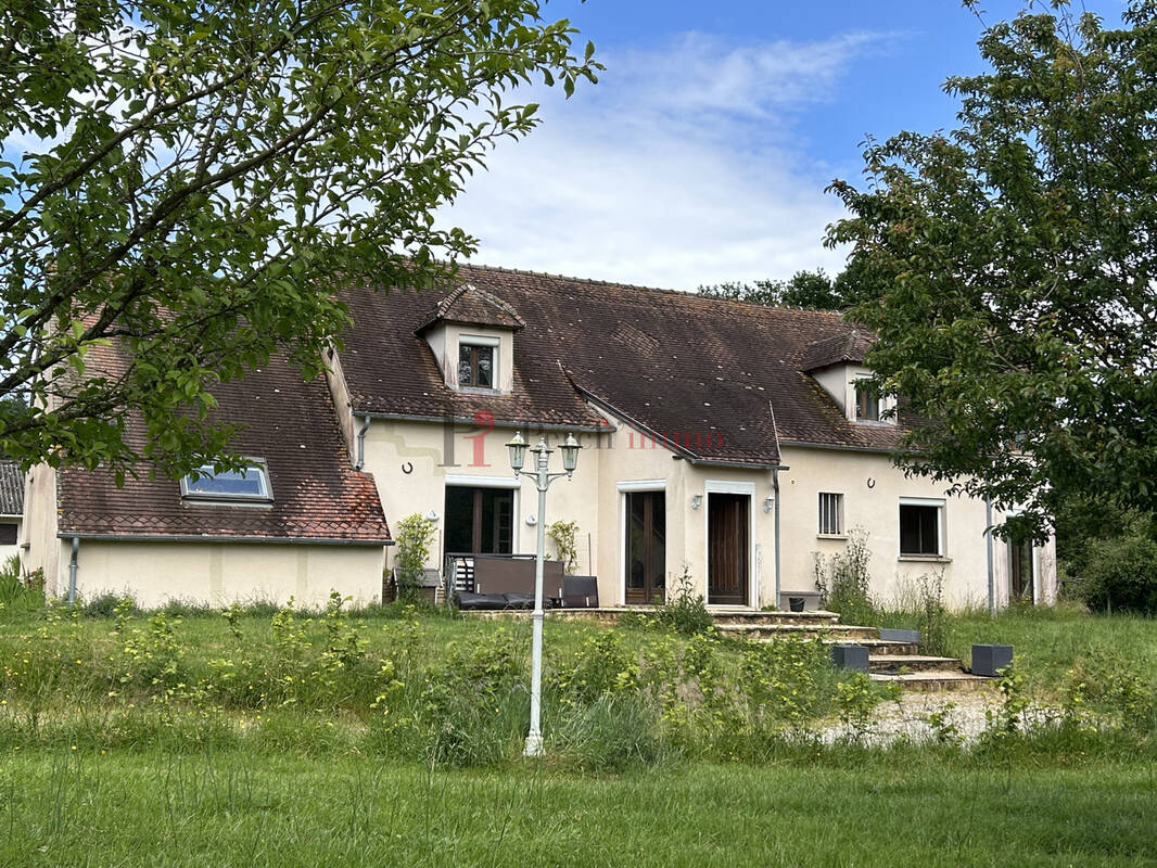 Maison à REMALARD