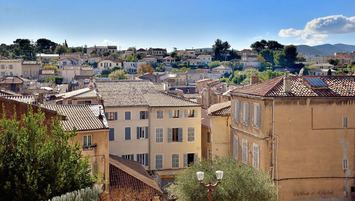 Appartement à AUBAGNE