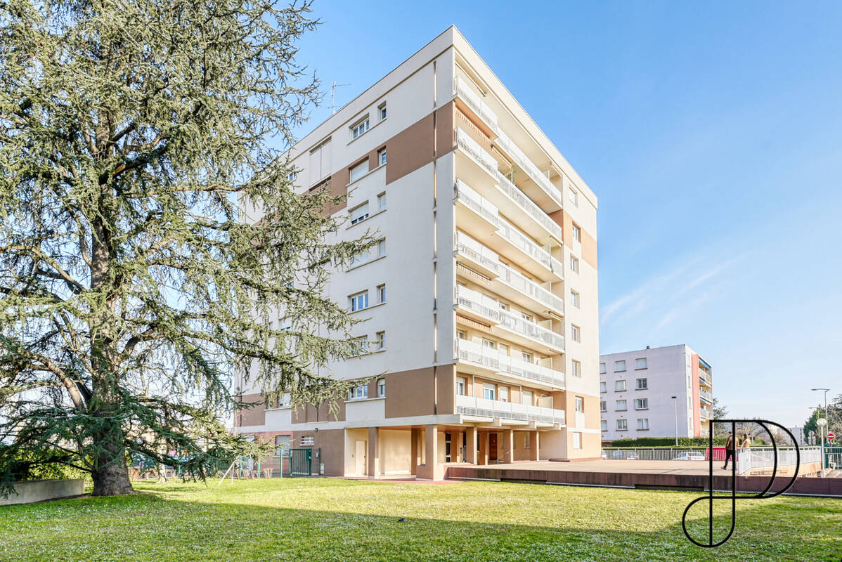 Appartement à BRON