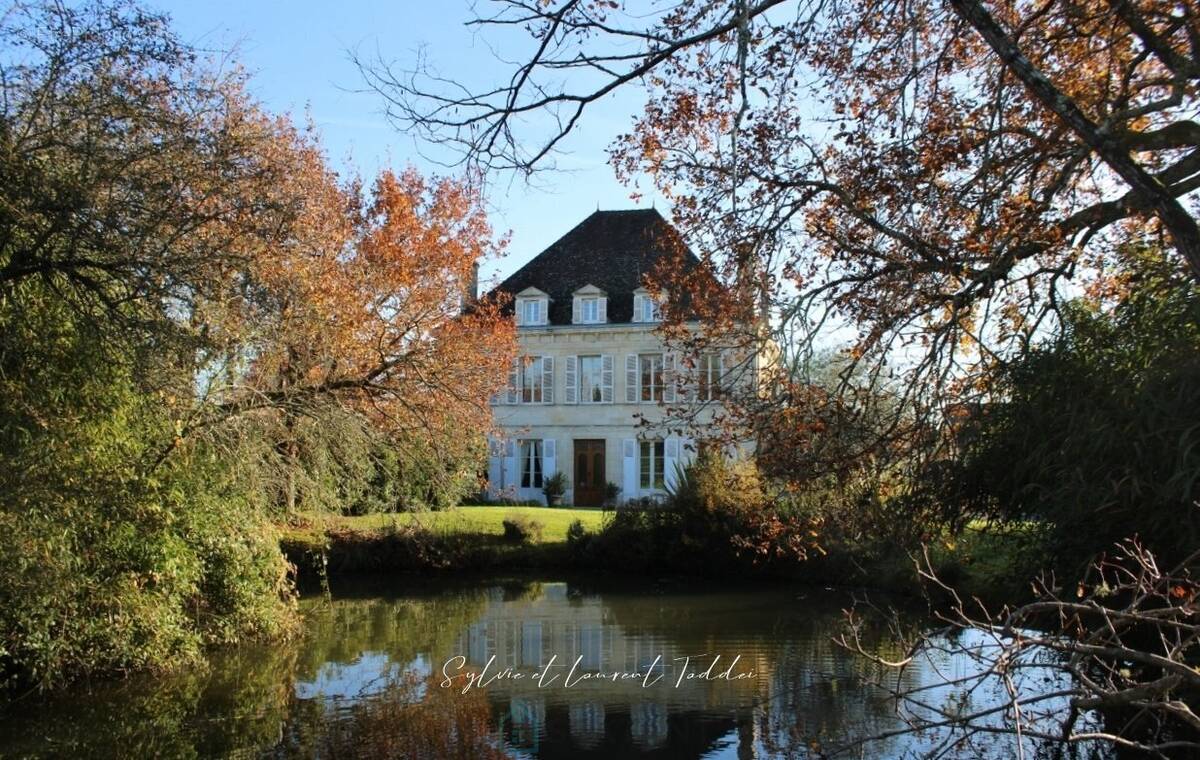 Maison à MONTGUYON