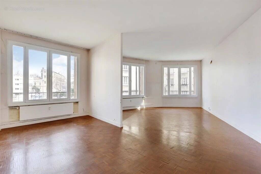 Appartement à PARIS-19E