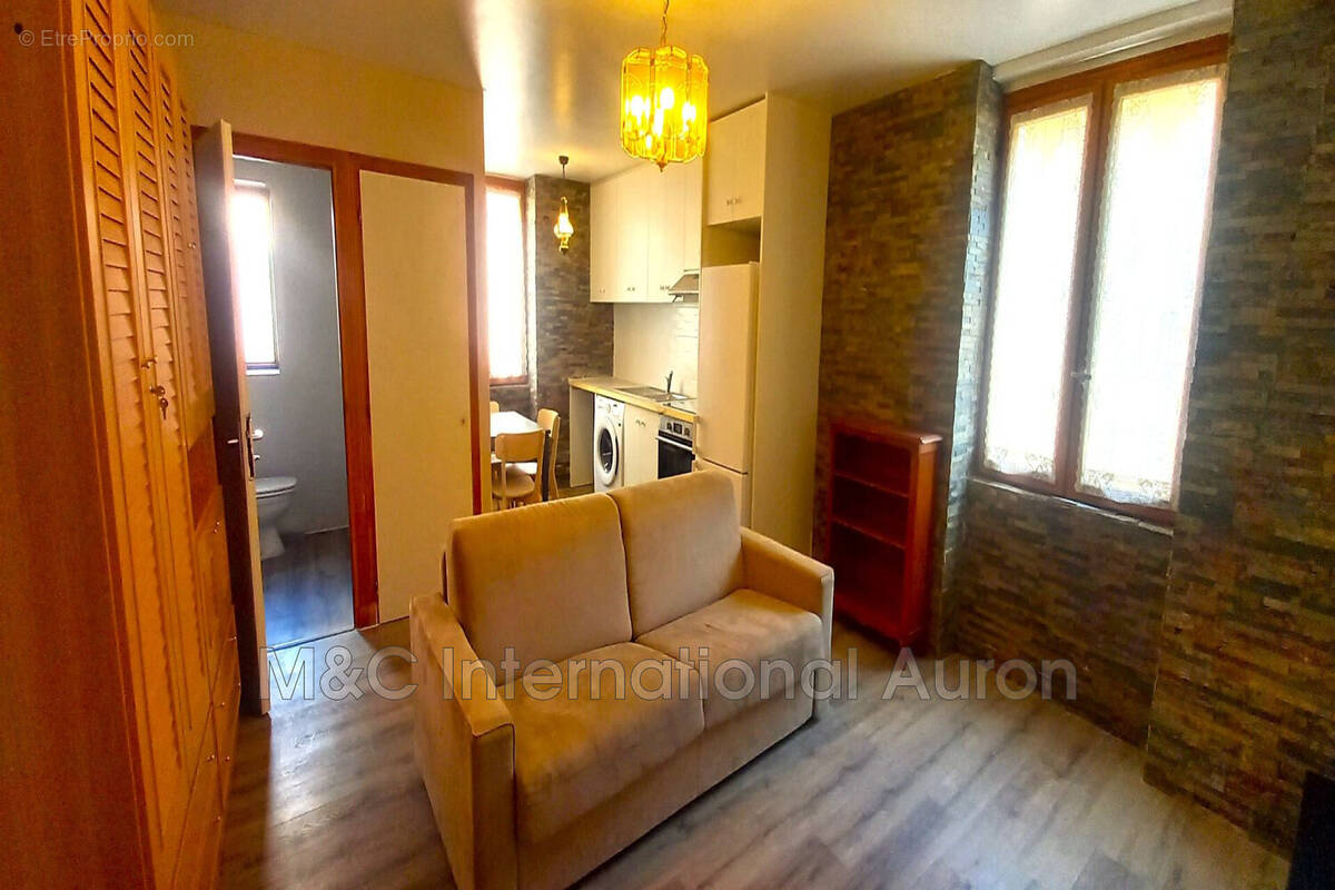 Appartement à SAINT-ETIENNE-DE-TINEE