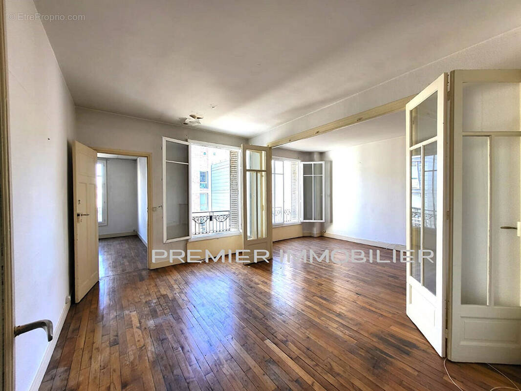 Appartement à PARIS-15E