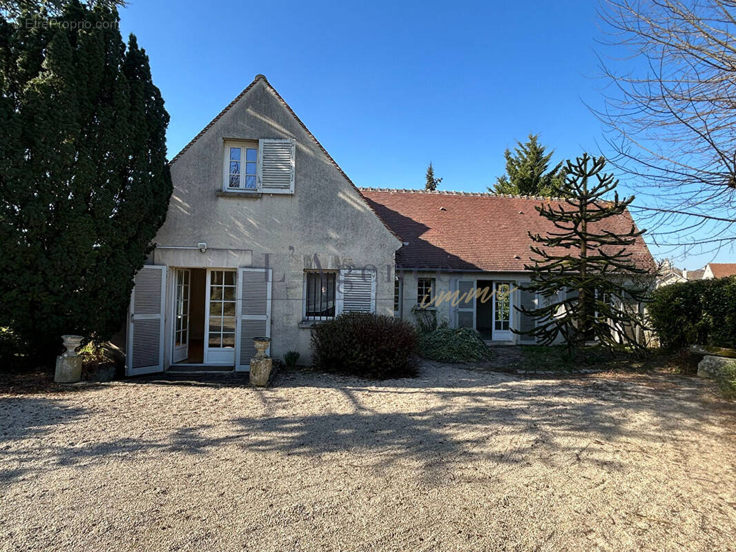 Maison à SENLIS