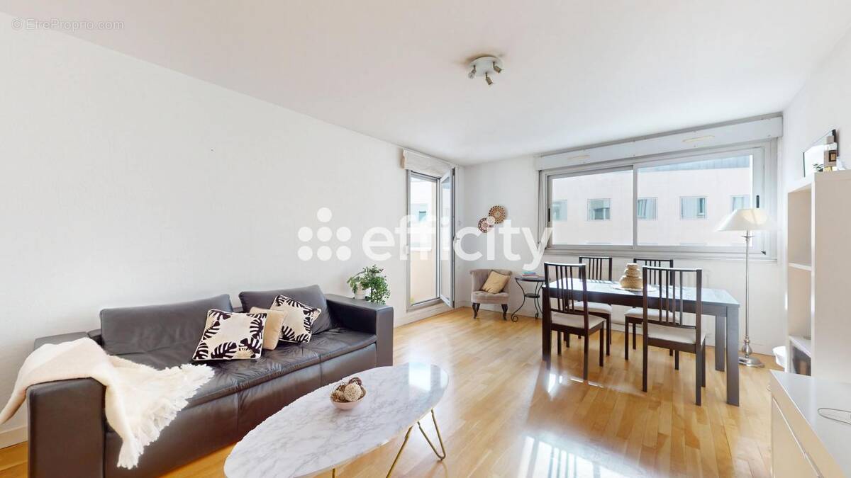 Appartement à LYON-6E