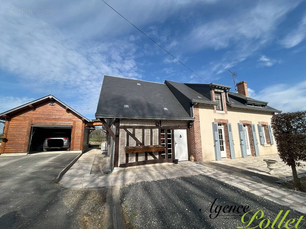 Maison à AUBIGNY-SUR-NERE