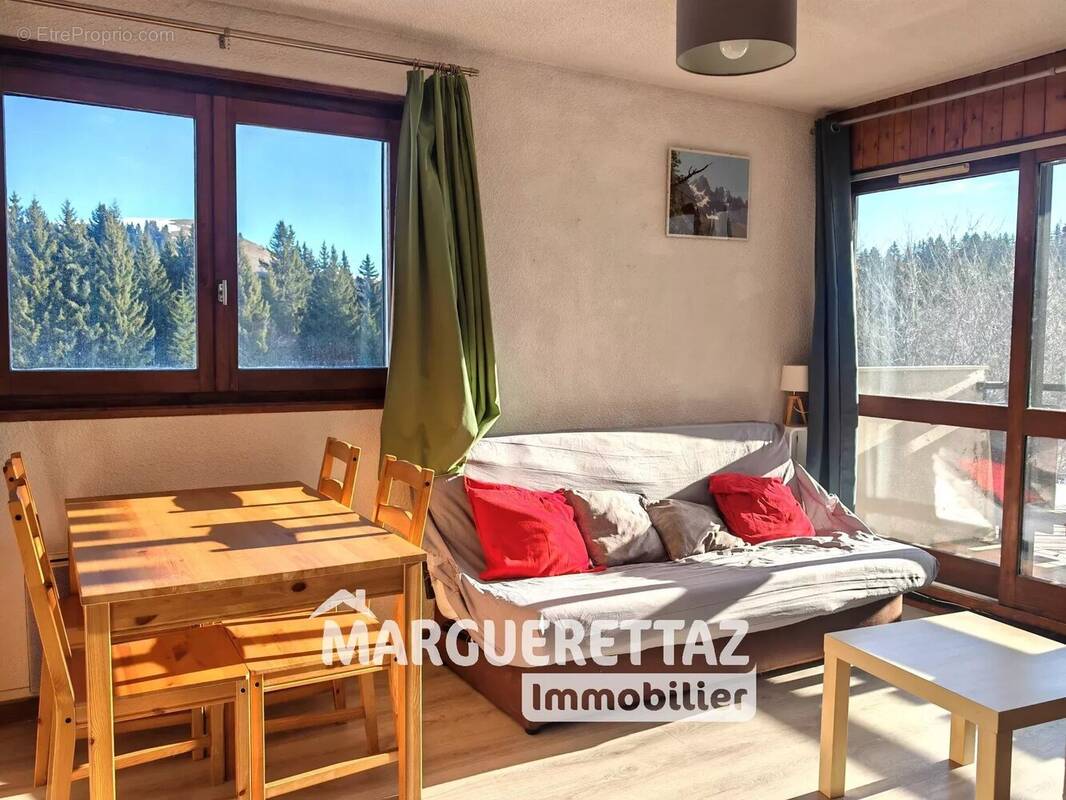 Appartement à TANINGES