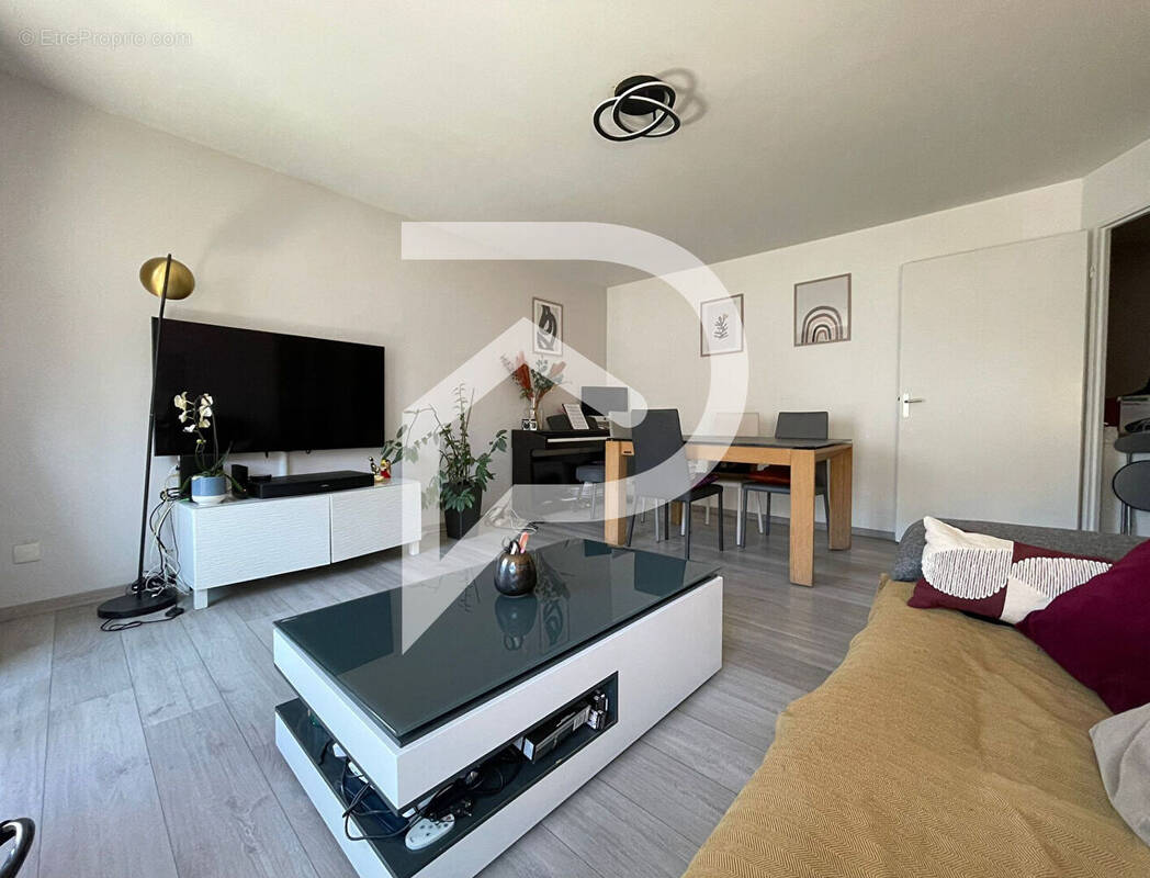 Appartement à LIMEIL-BREVANNES