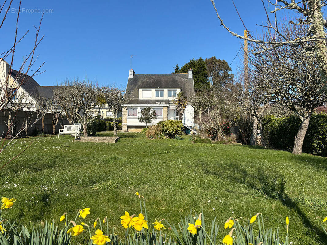 Maison à CLOHARS-CARNOET