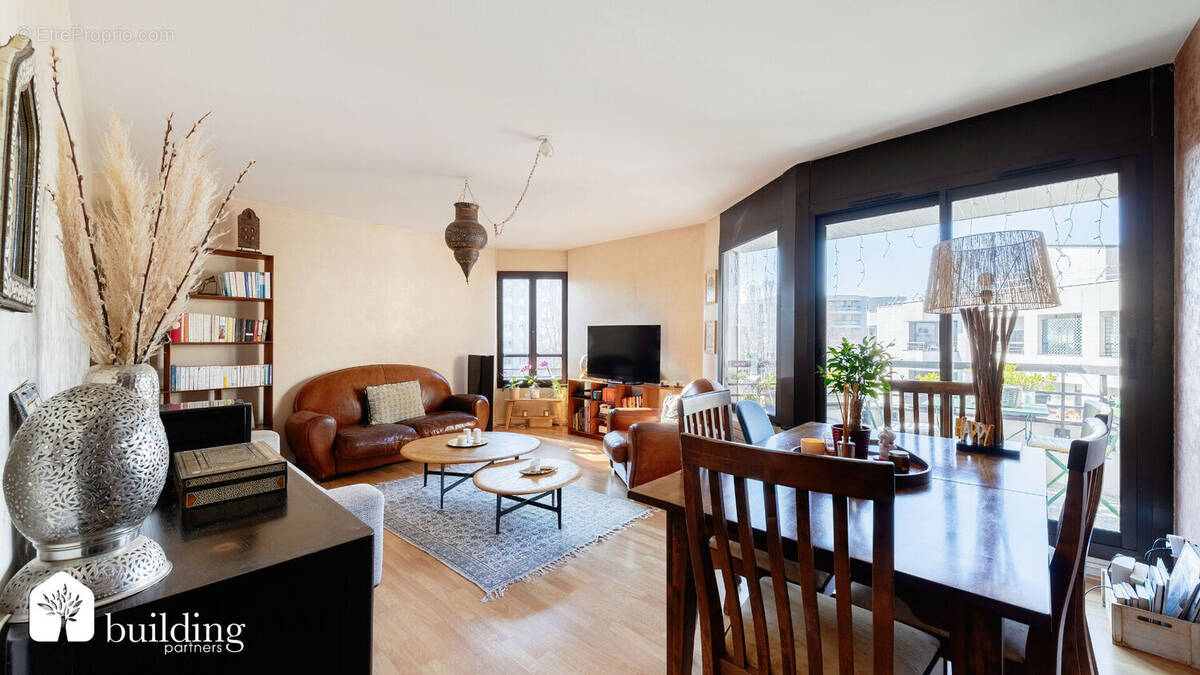 Appartement à LEVALLOIS-PERRET