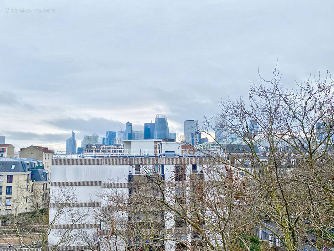 Appartement à LA GARENNE-COLOMBES