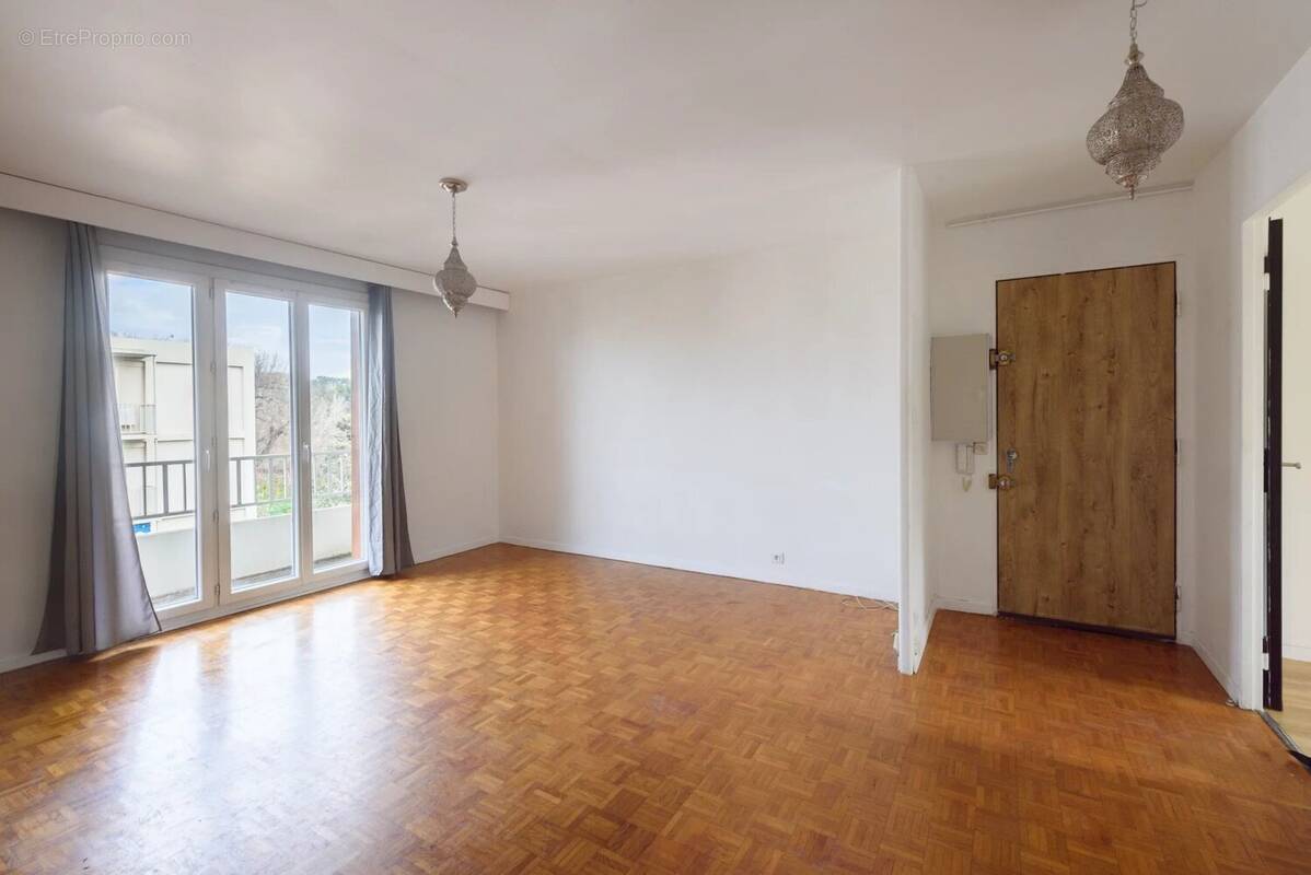 Appartement à AUBAGNE