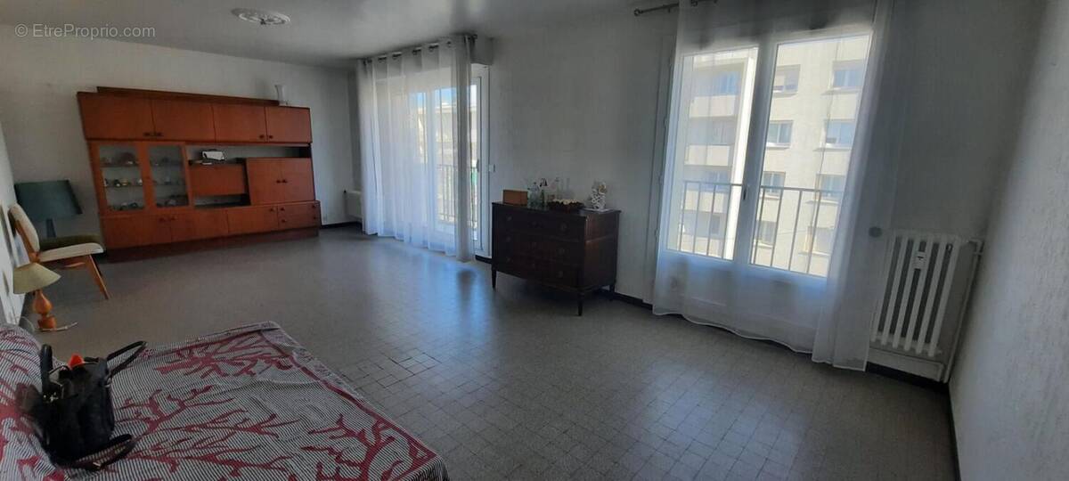 Appartement à MARSEILLE-9E