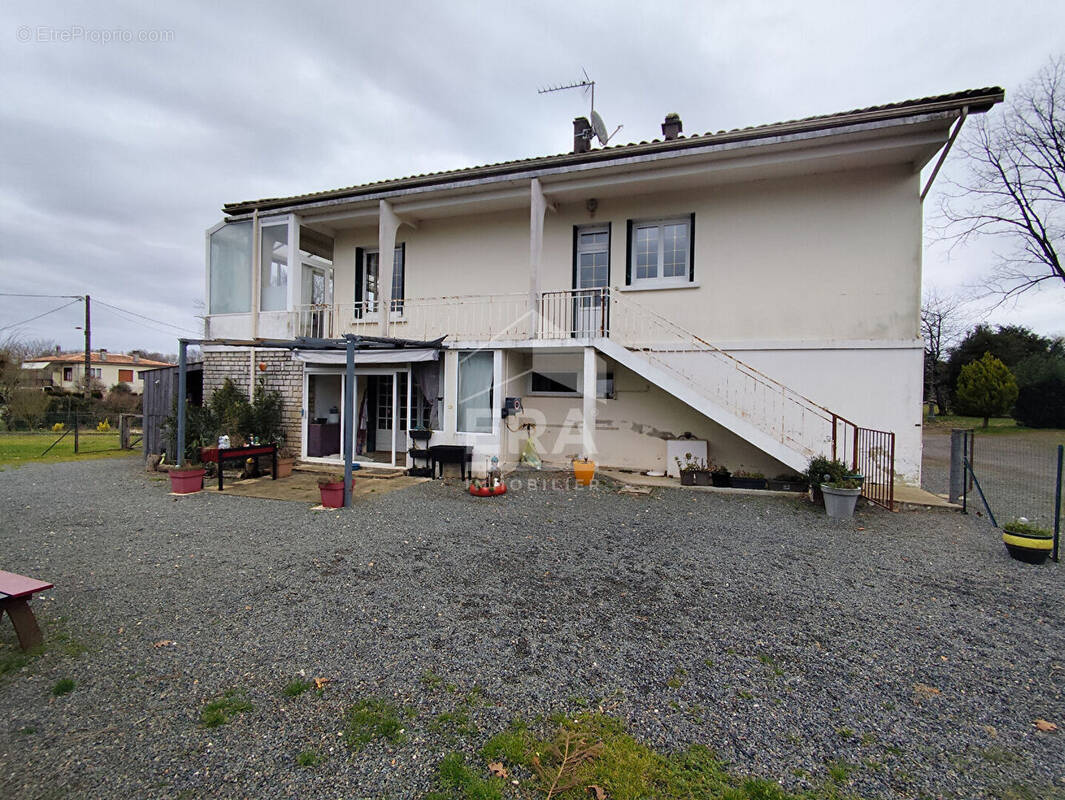 Maison à SAINT-CLAUD