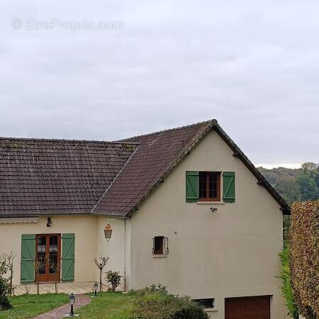 Maison à HUCHENNEVILLE