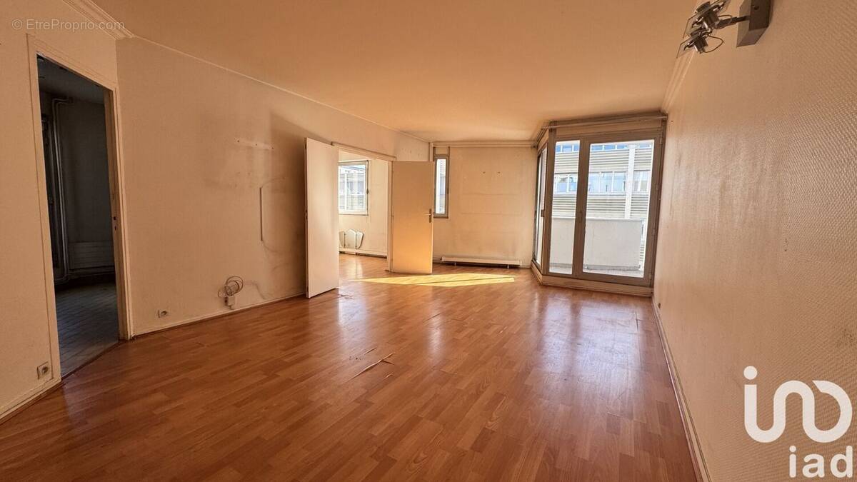 Photo 1 - Appartement à PARIS-16E