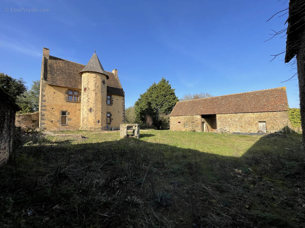 Maison à CONLIE