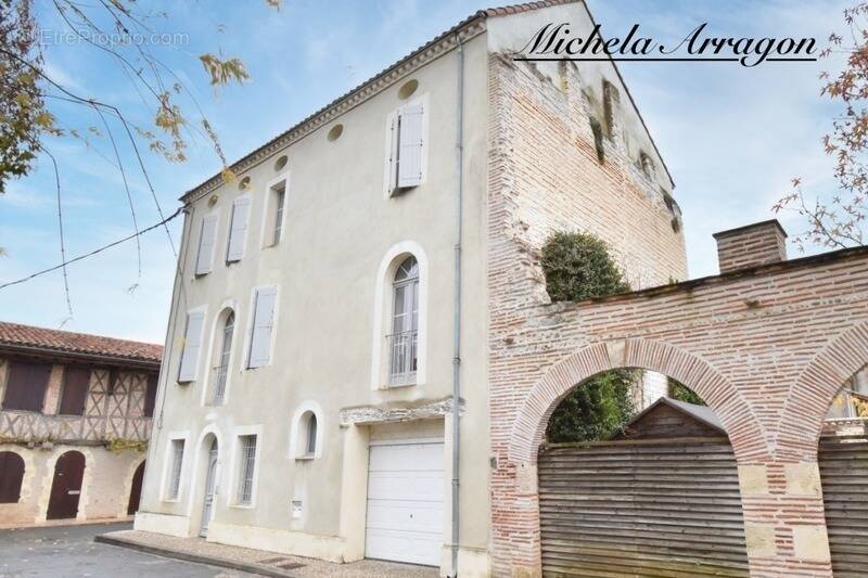 Maison à GRANGES-SUR-LOT