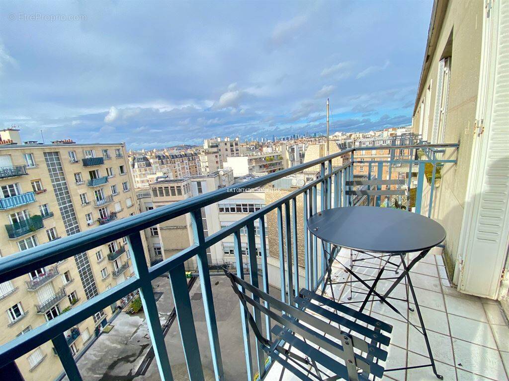 Appartement à PARIS-16E