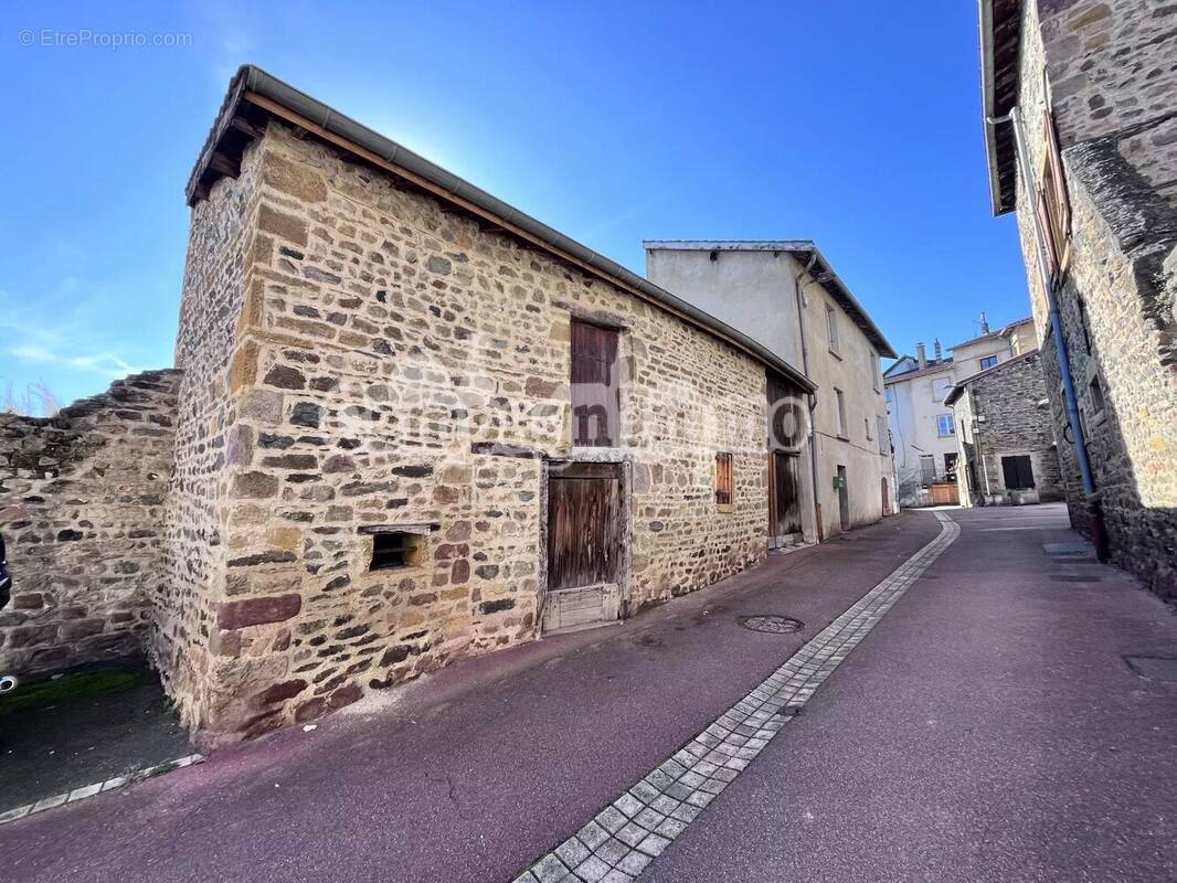 Appartement à SAVIGNY