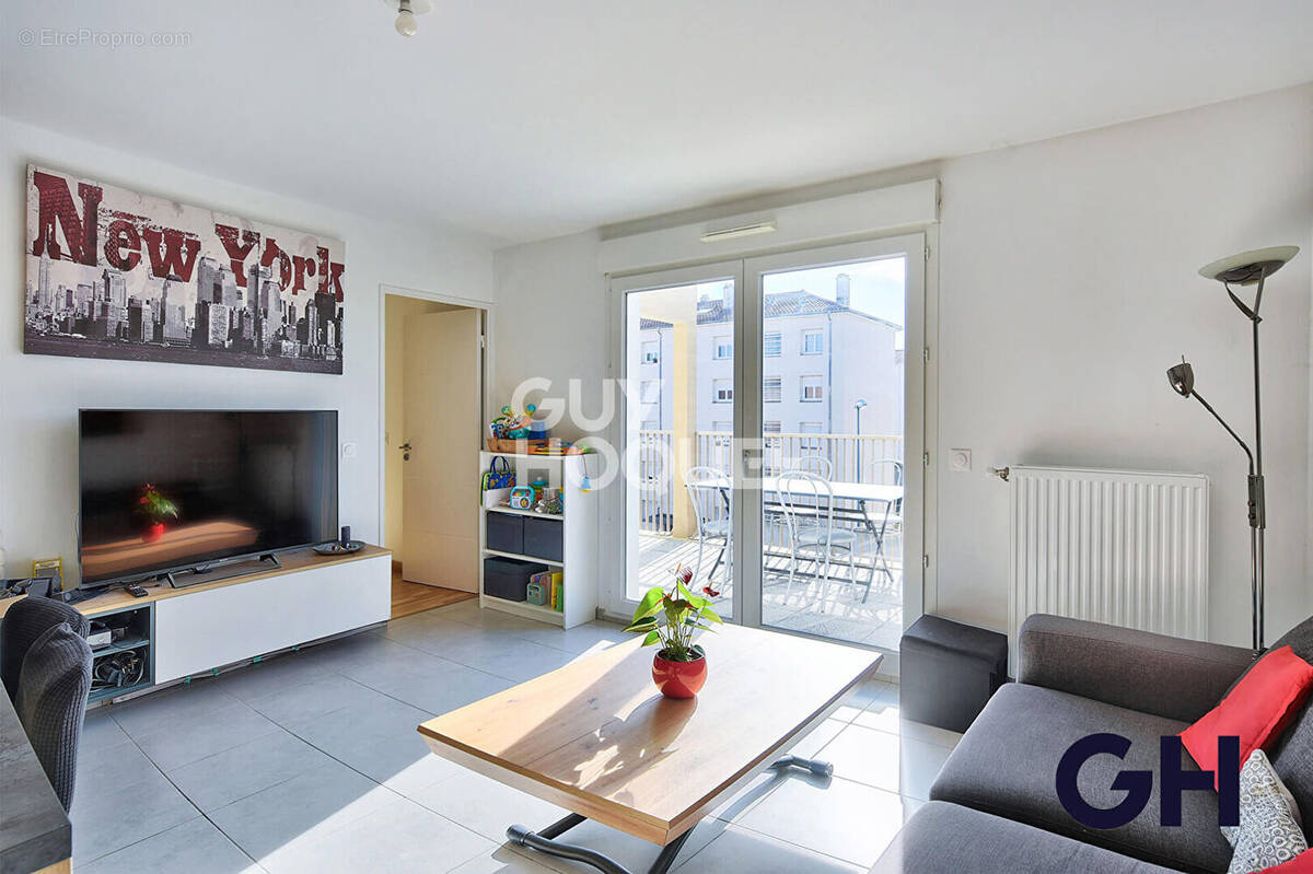 Appartement à LYON-8E