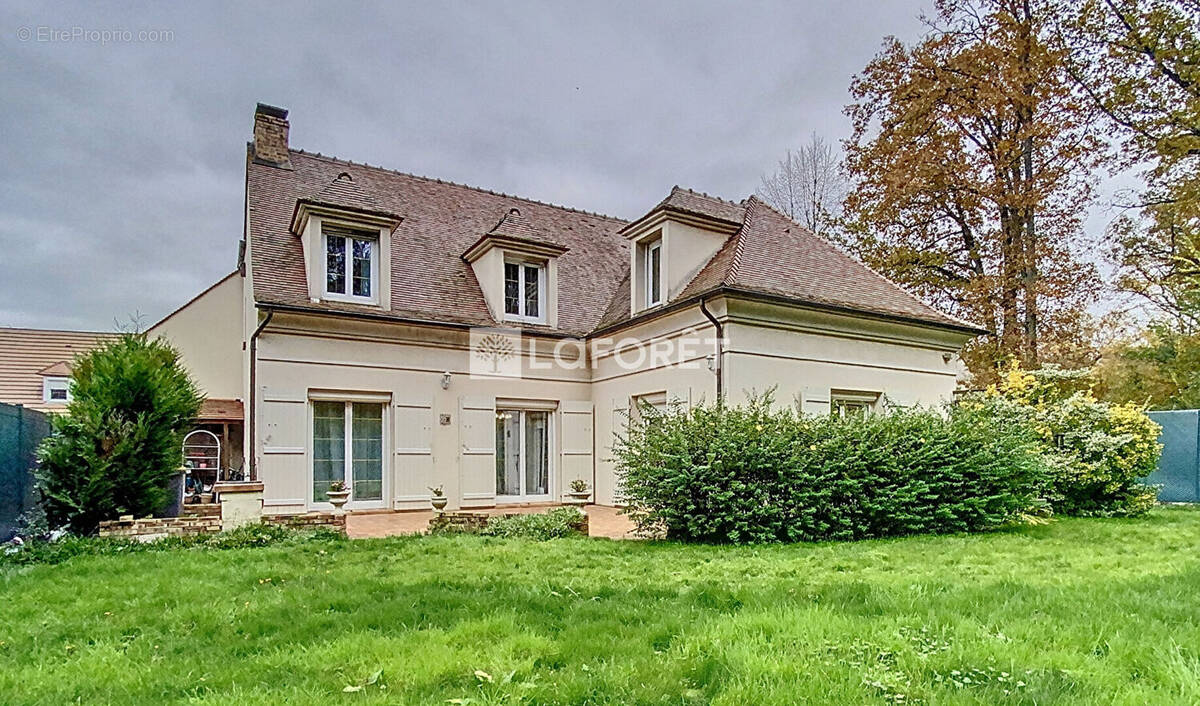 Maison à LIMEIL-BREVANNES