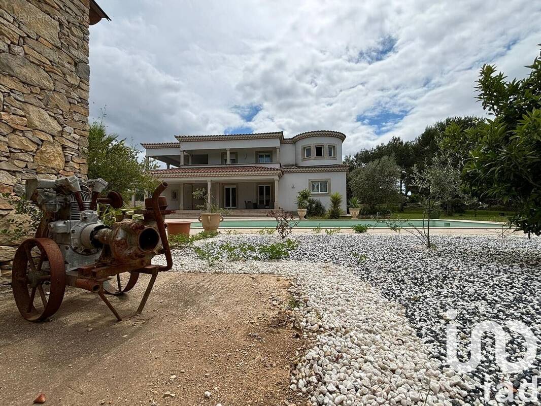 Photo 1 - Maison à NIMES