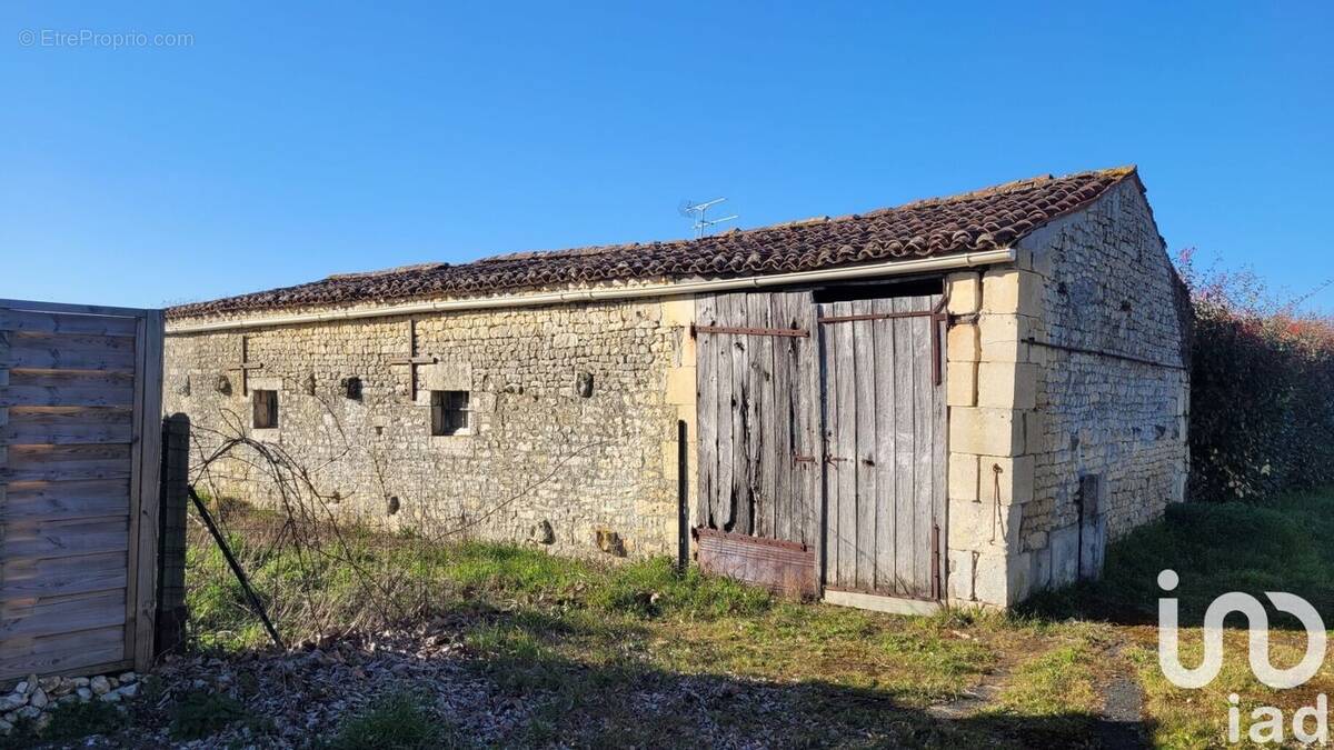 Photo 1 - Maison à FONTAINES