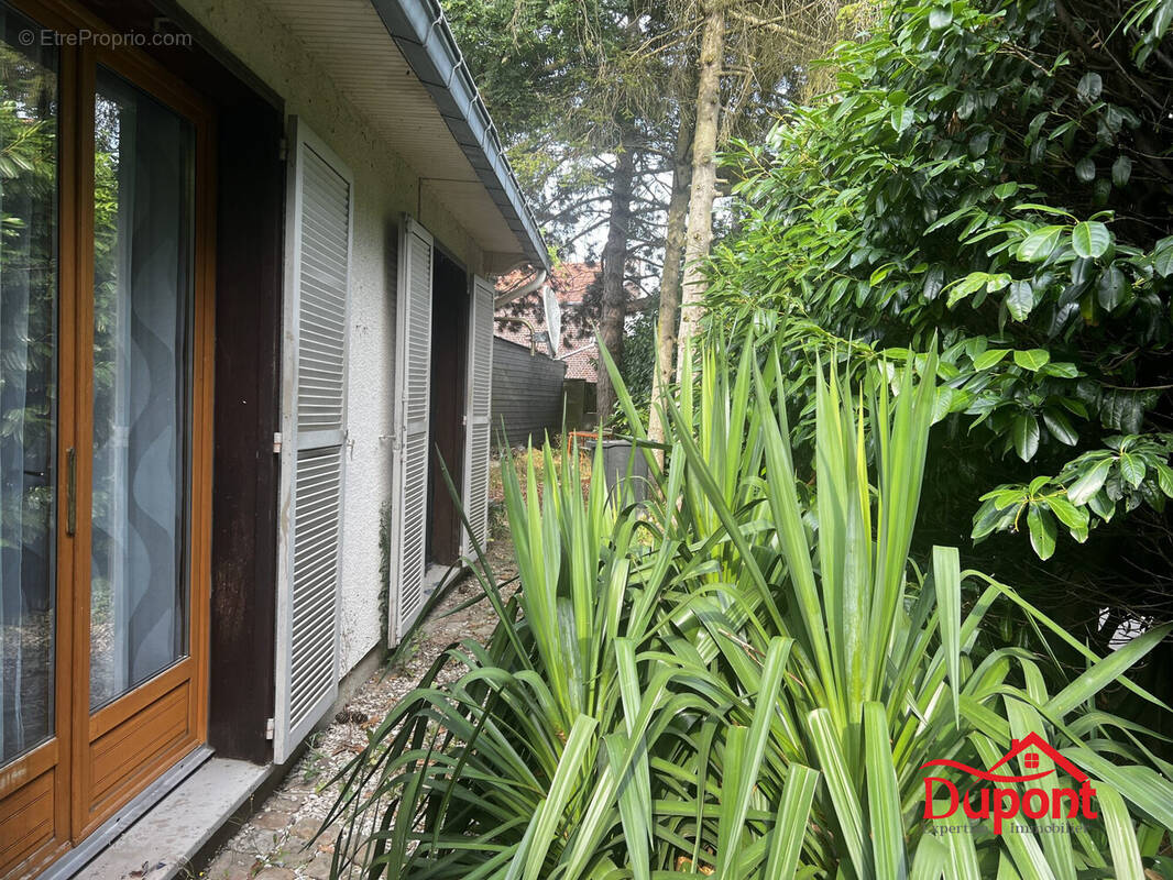 Maison à DOUCHY-LES-MINES