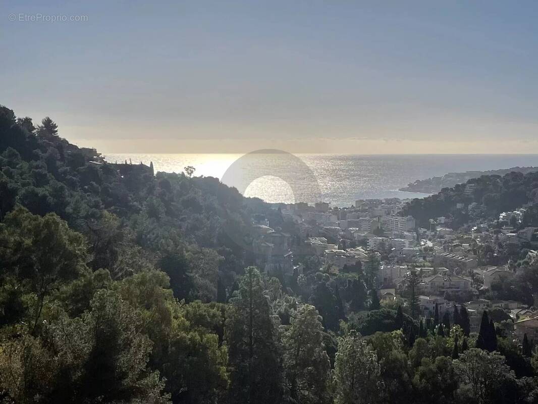 Appartement à MENTON