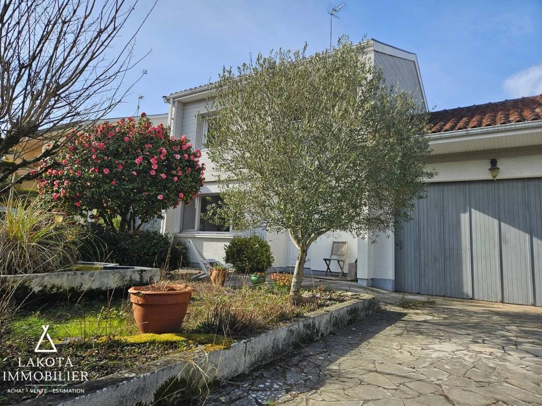 Maison à PESSAC