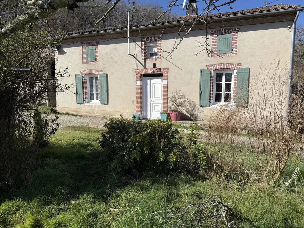 Maison à SAINT-BENOIT-DE-CARMAUX