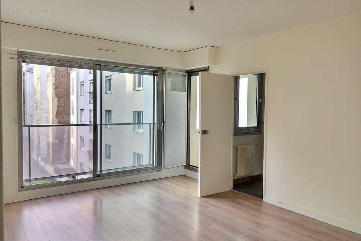 Appartement à LEVALLOIS-PERRET