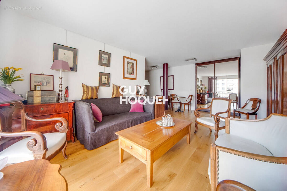 Appartement à PARIS-20E