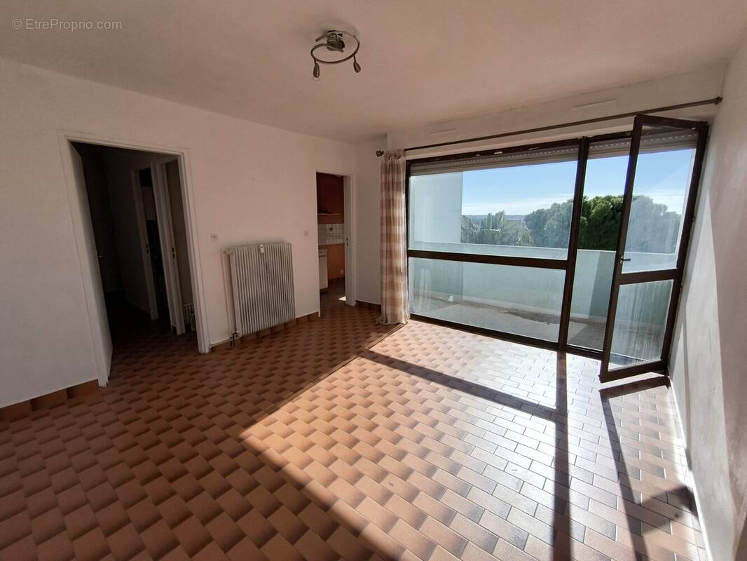 SEJOUR - Appartement à NIMES