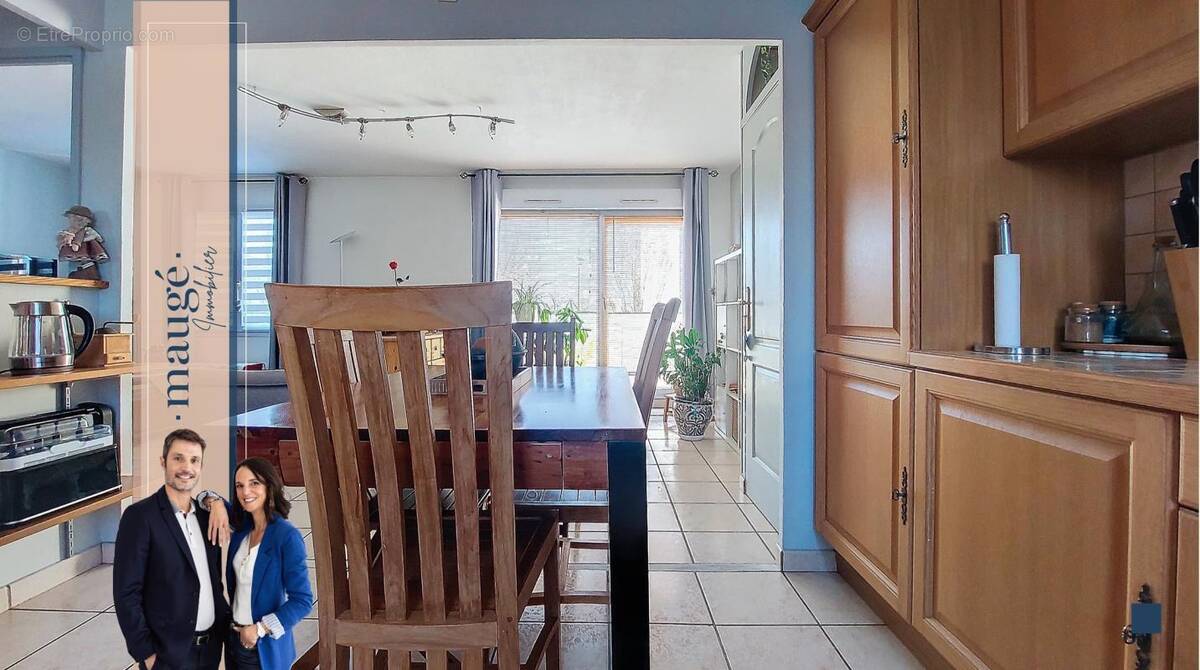 Appartement à MEYZIEU