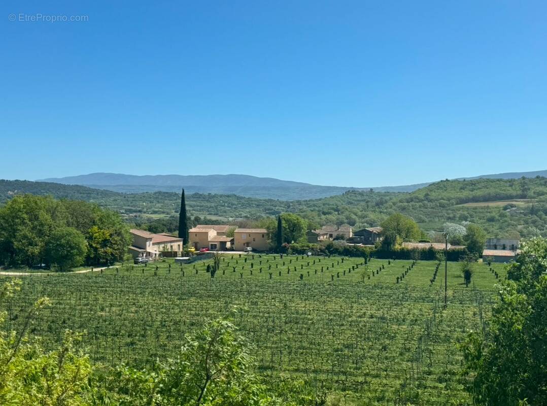 Maison à GORDES